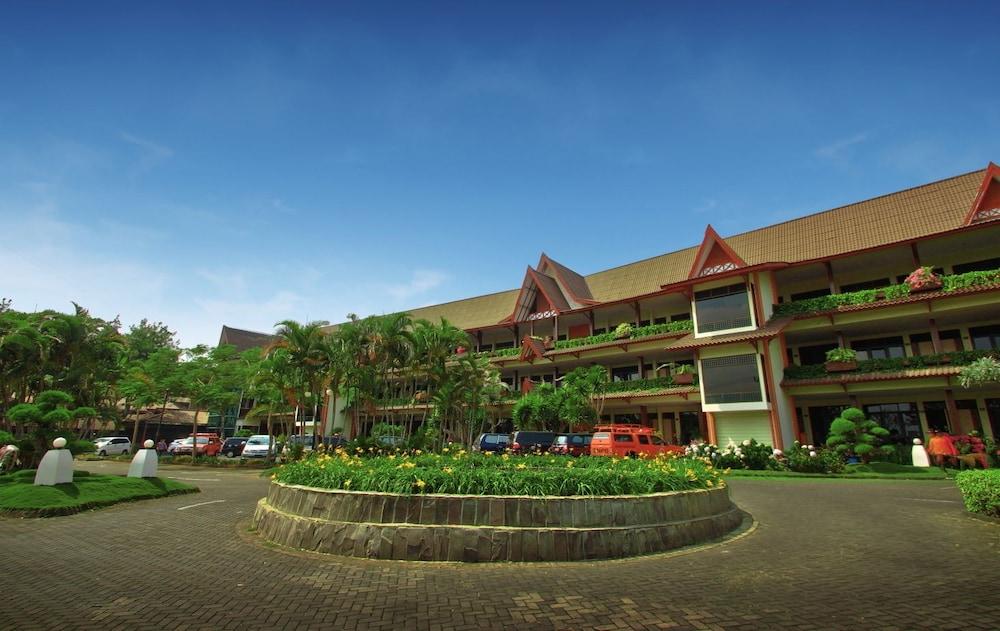 Kusuma Agrowisata Resort & Convention Malang Eksteriør bilde